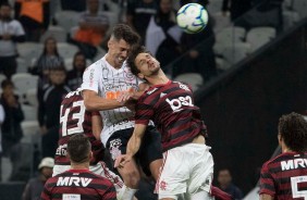 Avelar durante jogo contra o Flamengo, pelas oitavas de final da Copa do Brasil