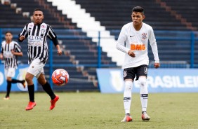 Menino Adson na partida contra o So Bernardo, pelo Campeonato Paulista Sub-20