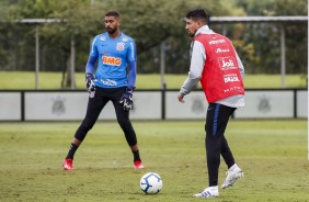 Filipe e Pedro Henrique no último treino do Corinthians antes do duelo contra o Athletico-PR