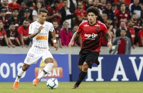 Pedrinho no jogo contra o Athletico Paranaense