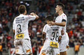 Pedrinho marcou o segundo gol do Corinthians contra o Athletico Paranaense