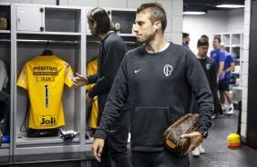 Jogadores chegam para enfrentar o Athletico-PR