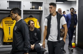 Jogadores chegam para enfrentar o Athletico-PR
