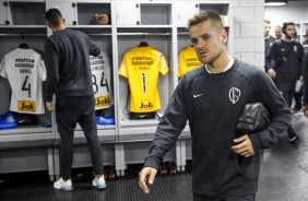 Jogadores chegam para enfrentar o Athletico-PR