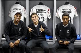 Jogadores chegam para enfrentar o Athletico-PR