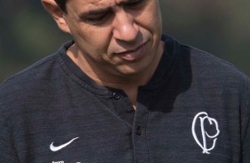 Carille comanda o segundo treino da semana do Corinthians no CT Joaquim Grava