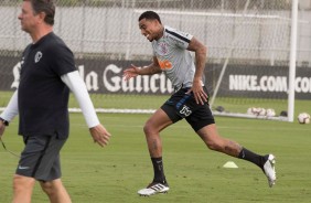 Gustavo j est recuperado e deve voltar ao time titular do Corinthians