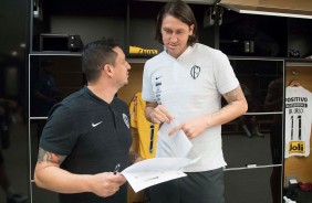 Cássio no vestiário da Arena Corinthians antes do jogo contra o Deportivo Lara