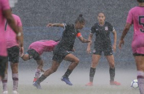 Grazi e Millene no jogo contra o Vitória-PE, pela Brasileirão Feminino