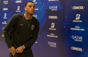 Gustavo no vestirio da Arena Corinthians antes do jogo contra o Deportivo Lara