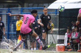 Katiuscia no jogo contra o Vitória-PE, pelo Campeonato Brasileiro Feminino