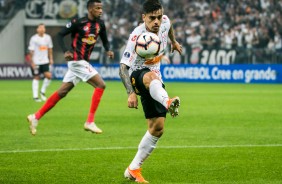 Lateral Fagner no jogo contra o Deportivo Lara, na Arena Corinthians, pela Sul-Americana