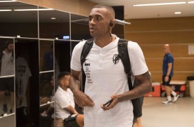 Marllon no vestiário da Arena Corinthians antes do jogo contra o Deportivo Lara
