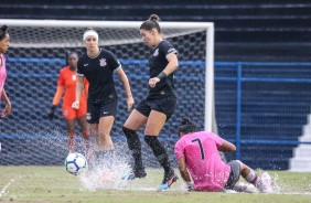 Pardal e Gabi Zanotti na partida contra o Vitória-PE, pelo Campeonato Brasileiro Feminino