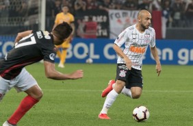 Rgis entrou no segundo tempo contra o Deportivo Lara, pela Copa Sul-Americana, na Arena Corinthians