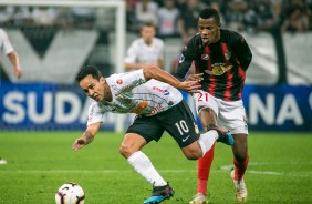 Jadson durante jogo contra o Deportivo Lara, pela Copa Sul-Americana, na Arena Corinthians