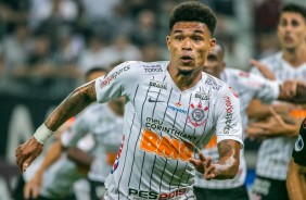 Júnior Urso atuando pela Copa Sul-Americana, na Arena Corinthians, contra o Deportivo Lara