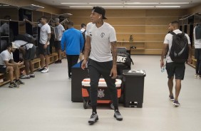 Gustavo no vestirio da Arena Corinthians antes do jogo contra o So Paulo, pelo Brasileiro