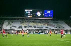 Placar do telo na Arena Corinthians j mostrava vantagem alvinegra aos 6 do primeiro tempo