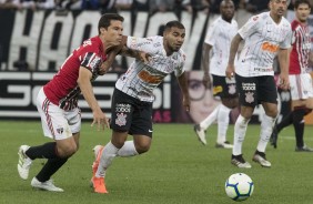 Sornoza no jogo contra o São Paulo, pelo Campeonato Brasileiro, na Arena Corinthians