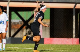 Pardal marcou um dos gols do Corinthians contra a Portuguesa, pelo Paulista Feminino