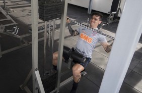 Fagner no treino do Corinthians na Venezuela, para jogo contra o Deportivo Lara