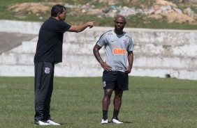Carille e Love no ltimo treino do Corinthians antes do jogo contra o Deportivo Lara