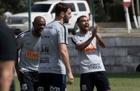 Love, Boselli e Sornoza no treino do Corinthians, na Venezuela; o ltimo antes do jogo contra o Lara