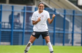 Gabi Nunes comemora gol contra o Taubat, pelo Campeonato Paulista Feminino