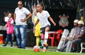Suellen na partida contra o Taubaté, pelo Campeonato Paulista Feminino