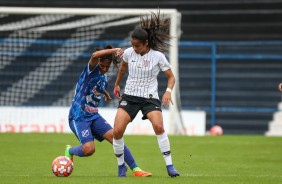 VIctria no jogo contra o Taubat, pelo Paulisto Feminino