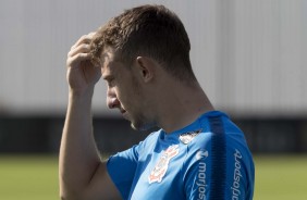 Carlos Augusto durante primeiro treino preparatório para jogo contra o Flamengo
