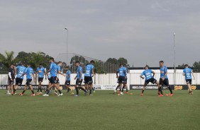 Elenco reunido no primeiro treino preparatório para jogo contra o Flamengo