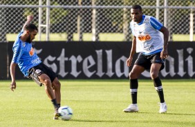 Everaldo e Marllon no treinamento de hoje no CT Joaquim Grava