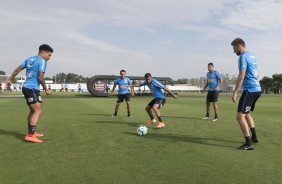Jogadores durante primeiro treino em preparação para jogo contra o Flamengo