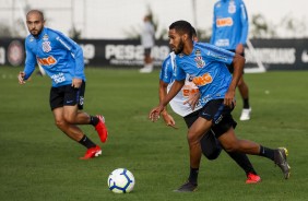 Rgis e Everaldo durante o ltimo treino antes do jogo contra o Flamengo, pela Copa do Brasil