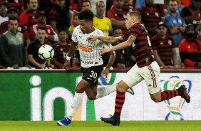 Júnior Urso durante jogo contra o Flamengo, pela Copa do Brasil