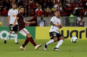 Volante Ralf durante jogo contra o Flamengo, pela Copa do Brasil