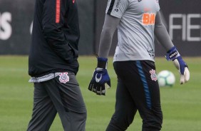 Carille e Caque Frana no primeiro treino aps eliminao para o Flamengo, pela Copa do Brasil