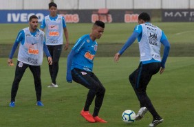 Gabriel e Richard no primeiro treino aps eliminao para o Flamengo, pela Copa do Brasil