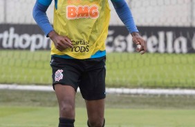 Marllon durante treino que prepara a equipe para jogo contra o Cruzeiro