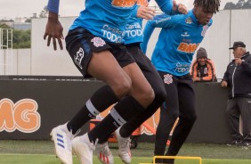 Marllon e companheiros treinam para enfrentar o Cruzeiro pelo Brasileirão