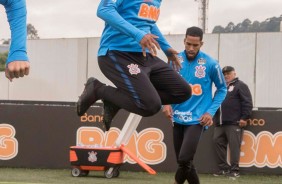 Matheus Jesus e companheiros treinam para enfrentar o Cruzeiro pelo Brasileirão
