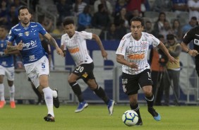 Jadson em ação no jogo contra o Cruzeiro, pelo campeonato brasileiro