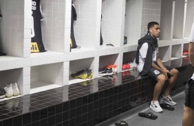 Gabriel no vestiário antes do jogo contra o Santos, pelo Campeonato Brasileiro