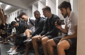 Jogadores no vestirio antes do jogo contra o Santos, pelo Campeonato Brasileiro