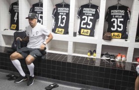 Volante Ralf no vestiário antes do jogo contra o Santos, pelo Brasileiro