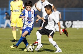 Corinthians enfrenta o Nacional pelo campeonato paulista sub-11