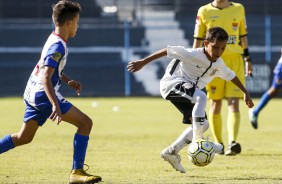 Corinthians enfrenta o Nacional pelo campeonato paulista sub-11