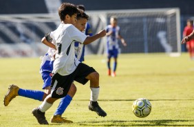 Corinthians enfrenta o Nacional pelo campeonato paulista sub-11